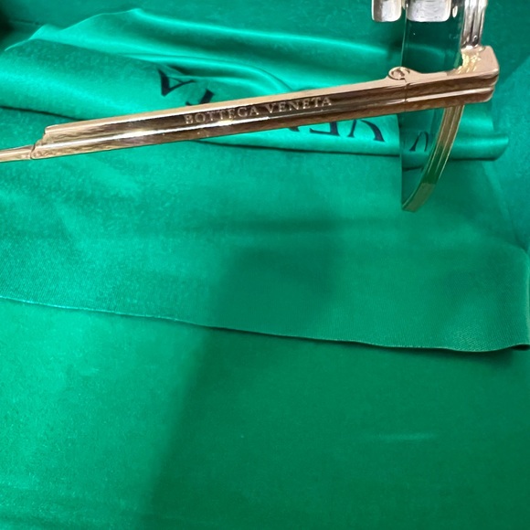 BOTTEGA VENETA Aviator Sunglasses WOMENS - Picture 7 of 7